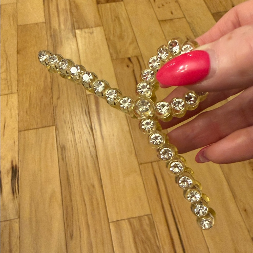 Boutique Crystal Embellished Light Gold Hair Claw; NWOT
